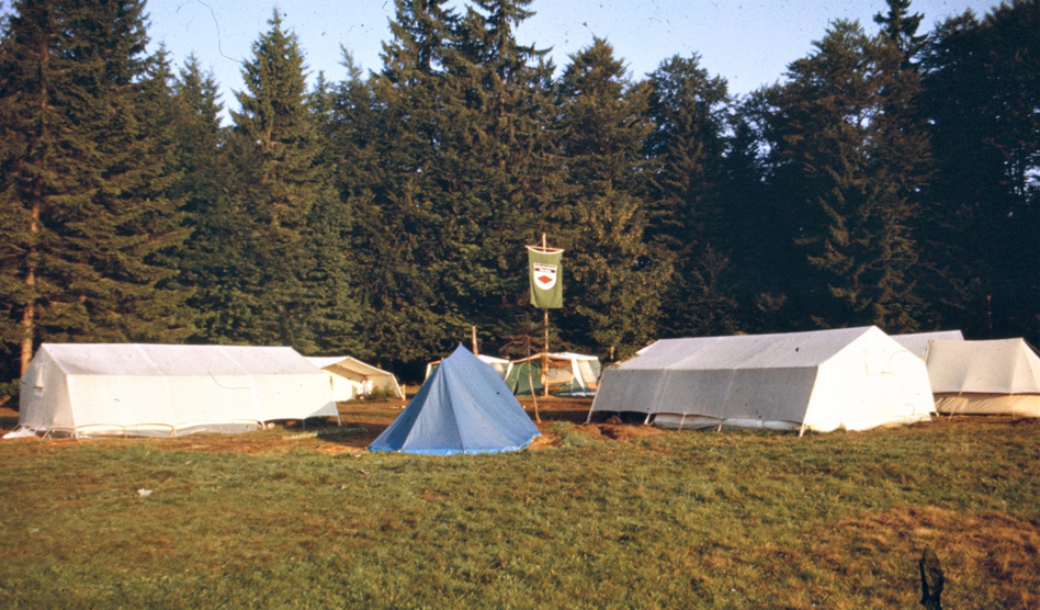  Zeltlager am Morgen
